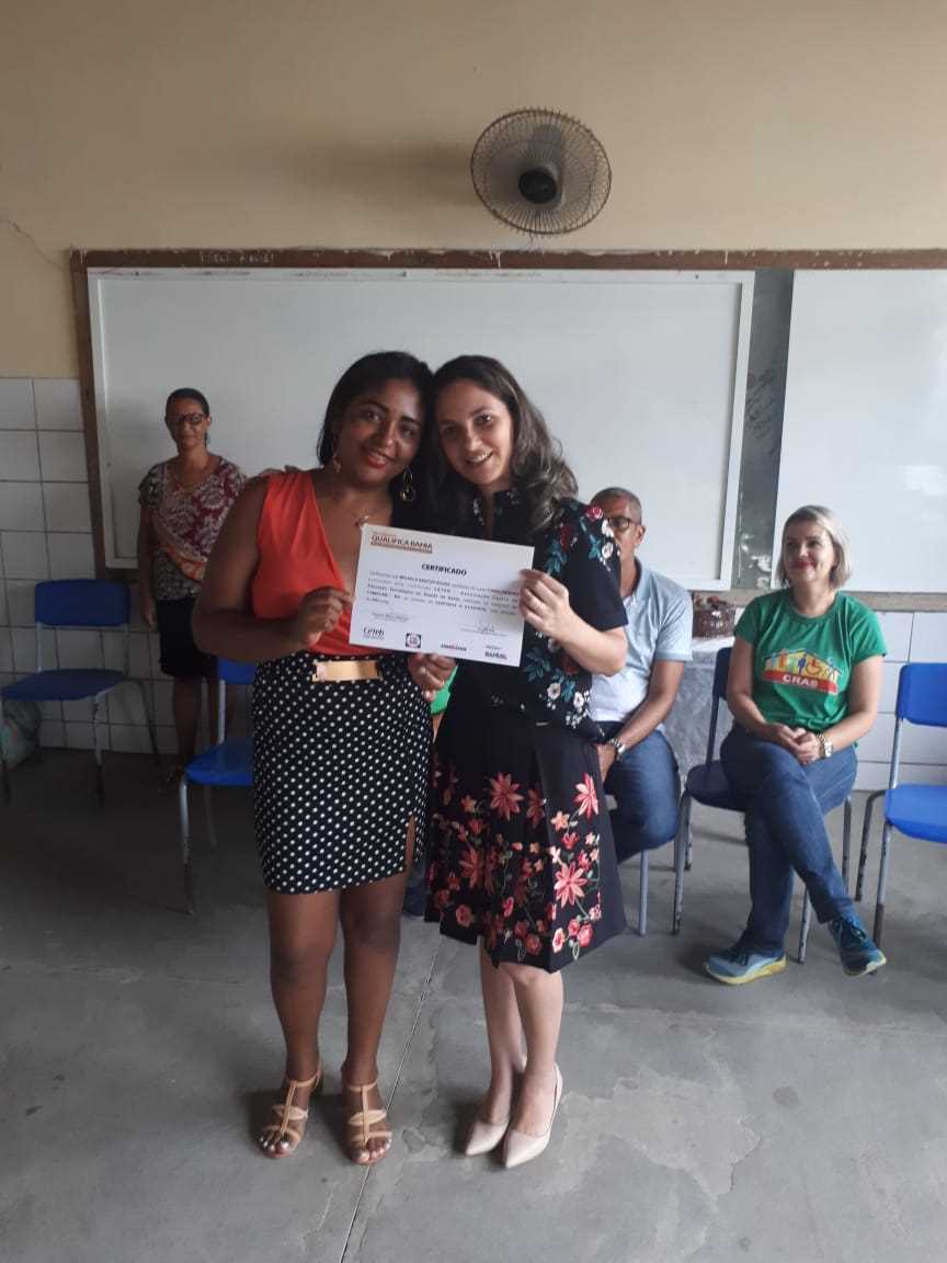 Secretaria de Assistência Social faz entrega de Certificados do Curso de Cabeleireira.

